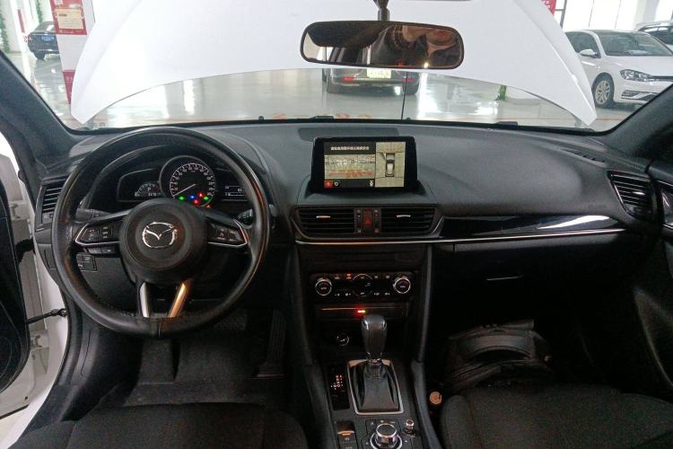 Used Mazda CX-4 2021 2.0L Automatic Two-Wheel Drive Blue Sky Exploration Edition Center Console