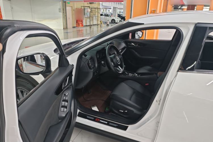Used Mazda CX-4 2021 2.0L Automatic Two-Wheel Drive Blue Sky Exploration Edition Driver Seat