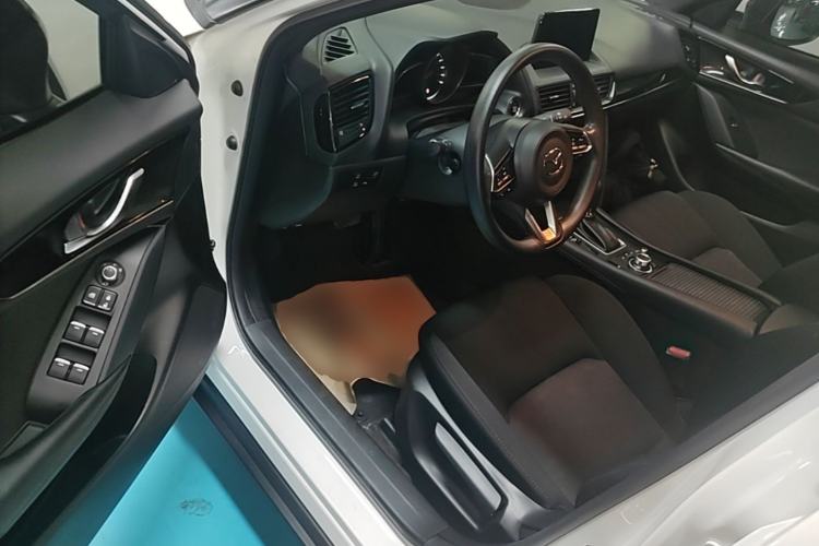 Used Mazda CX-4 2021 2.0L Automatic Two-Wheel Drive Blue Sky Exploration Edition Driver Seat