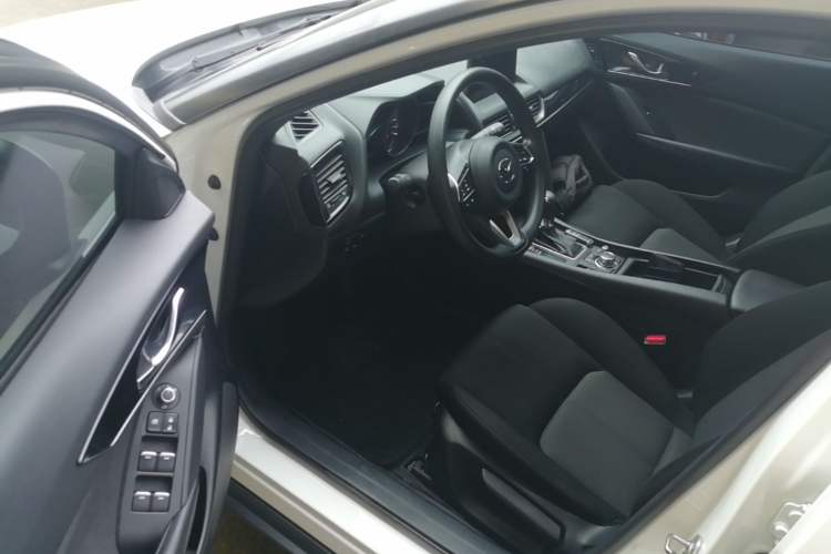 Used Mazda CX-4 2021 2.0L Automatic Two-Wheel Drive Blue Sky Exploration Edition Driver Seat