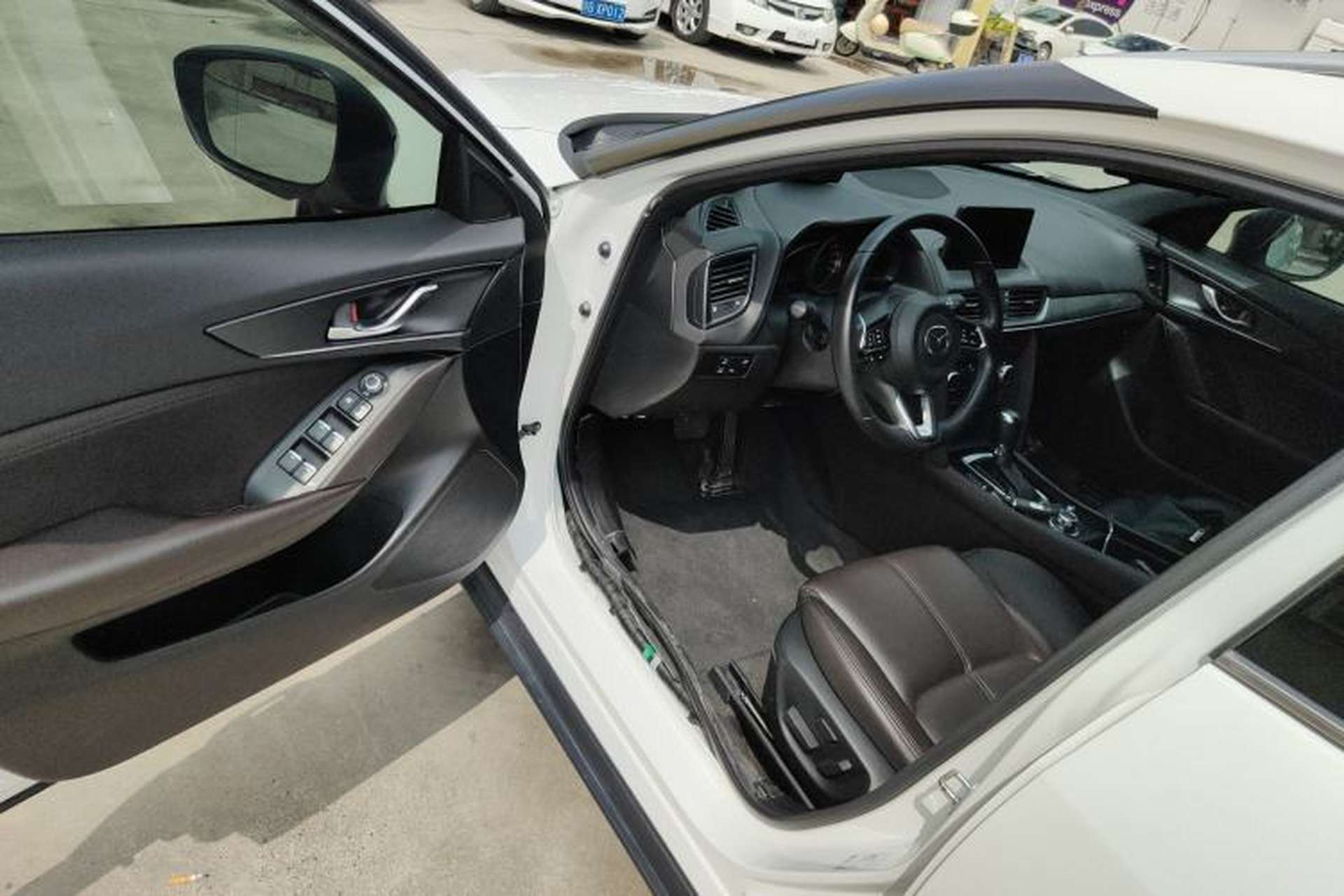 Used Mazda CX-4 2021 2.0L Automatic Two-Wheel Drive Blue Sky Luxury Edition Driver Seat