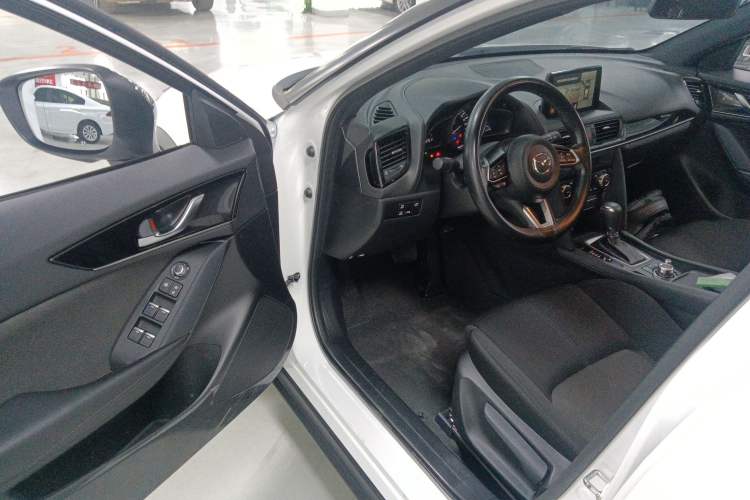 Used Mazda CX-4 2021 2.0L Automatic Two-Wheel Drive Blue Sky Exploration Edition Driver Seat