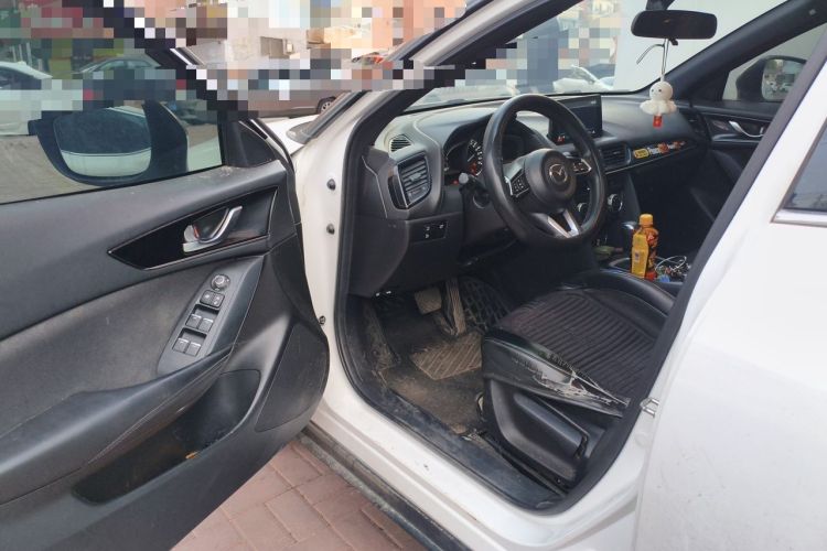 Used Mazda CX-4 2021 2.0L Automatic Two-Wheel Drive Blue Sky Dynamic Edition Driver Seat