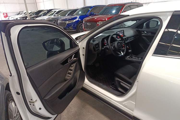 Used Mazda CX-4 2021 2.0L Automatic Two-Wheel Drive Blue Sky Exploration Edition Driver Seat