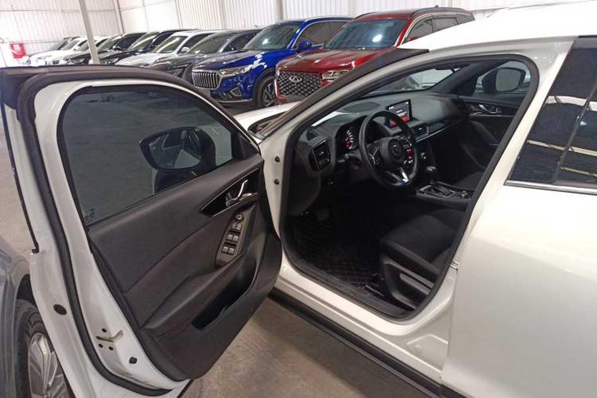 Used Mazda CX-4 2021 2.0L Automatic Two-Wheel Drive Blue Sky Exploration Edition Driver Seat