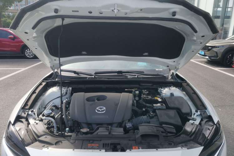 Used Mazda CX-4 2021 2.0L Automatic Two-Wheel Drive Blue Sky Dynamic Edition Engine Bay