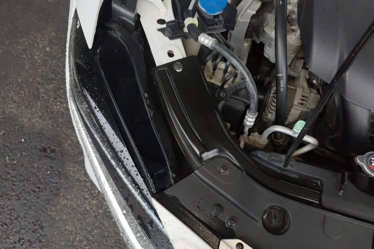 Used Mazda CX-4 2021 2.0L Automatic Two-Wheel Drive Blue Sky Dynamic Edition Engine Bay Right