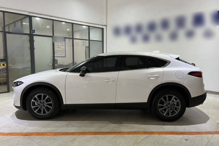 Used Mazda CX-4 2021 2.0L Automatic Two-Wheel Drive Blue Sky Dynamic Edition Exterior 3