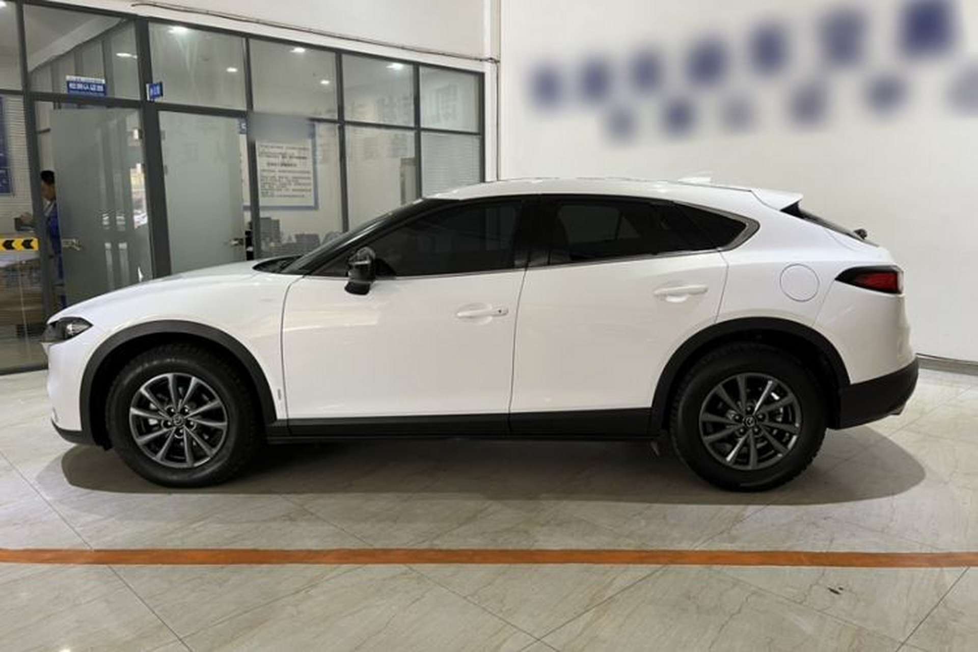 Used Mazda CX-4 2021 2.0L Automatic Two-Wheel Drive Blue Sky Exploration Edition Exterior 3