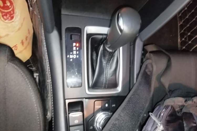 Used Mazda CX-4 2021 2.0L Automatic Two-Wheel Drive Blue Sky Dynamic Edition Gear Lever