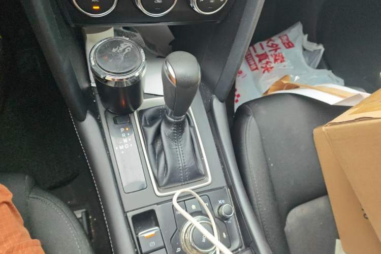 Used Mazda CX-4 2021 2.0L Automatic Two-Wheel Drive Blue Sky Dynamic Edition Gear Lever