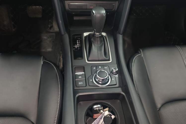 Used Mazda CX-4 2021 2.0L Automatic Two-Wheel Drive Blue Sky Exploration Edition Gear Lever