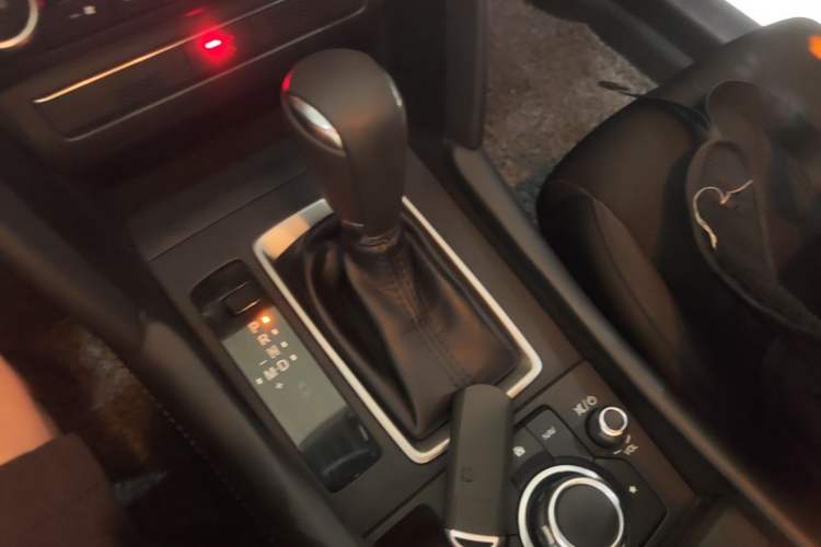 Used Mazda CX-4 2021 2.0L Automatic Two-Wheel Drive Blue Sky Exploration Edition Gear Lever