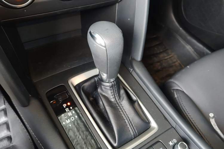 Used Mazda CX-4 2021 2.0L Automatic Two-Wheel Drive Blue Sky Dynamic Edition Gear Lever