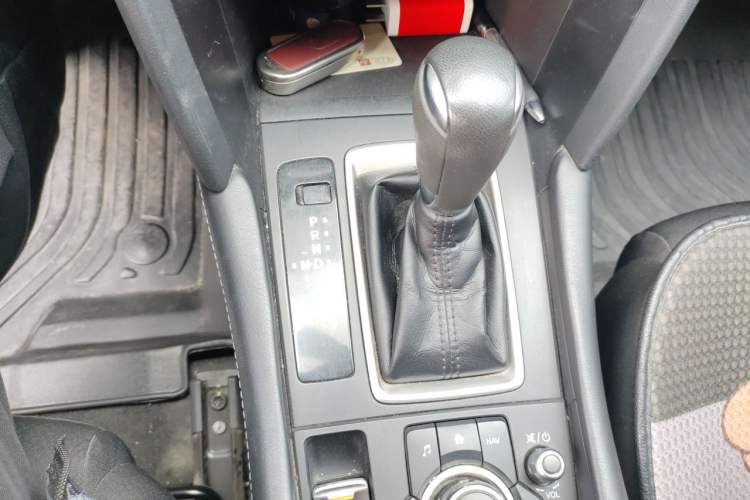 Used Mazda CX-4 2021 2.0L Automatic Two-Wheel Drive Blue Sky Dynamic Edition Gear Lever