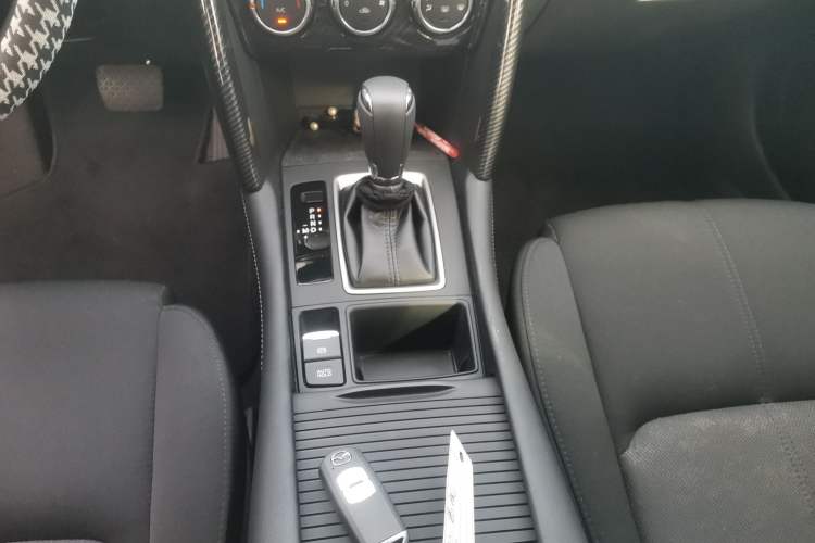 Used Mazda CX-4 2021 2.0L Automatic Two-Wheel Drive Blue Sky Dynamic Edition Gear Lever