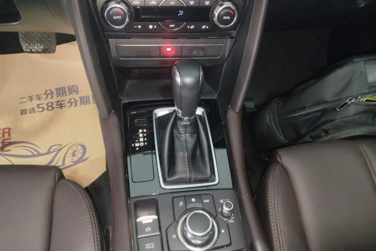 Used Mazda CX-4 2021 2.0L Automatic Two-Wheel Drive Blue Sky Luxury Edition Gear Lever