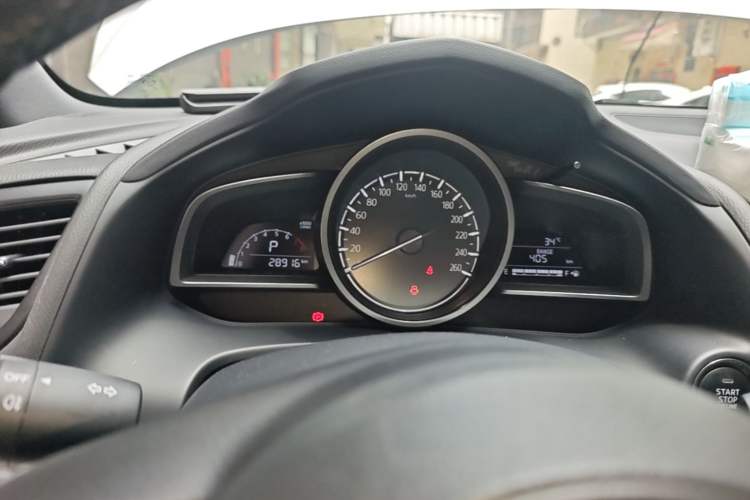 Used Mazda CX-4 2021 2.0L Automatic Two-Wheel Drive Blue Sky Luxury Edition Instrument Cluster