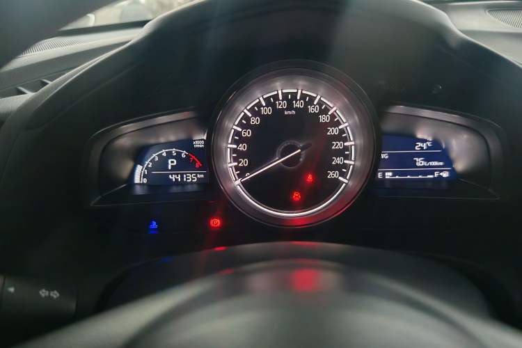 Used Mazda CX-4 2021 2.0L Automatic Two-Wheel Drive Blue Sky Exploration Edition Instrument Cluster
