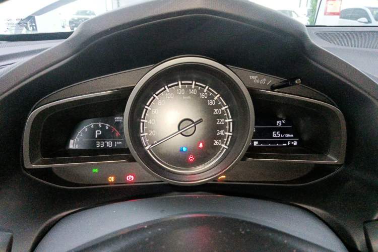 Used Mazda CX-4 2021 2.0L Automatic Two-Wheel Drive Blue Sky Exploration Edition Instrument Cluster