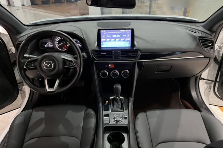 Used Mazda CX-4 2021 2.0L Automatic Two-Wheel Drive Blue Sky Dynamic Edition Interior 2