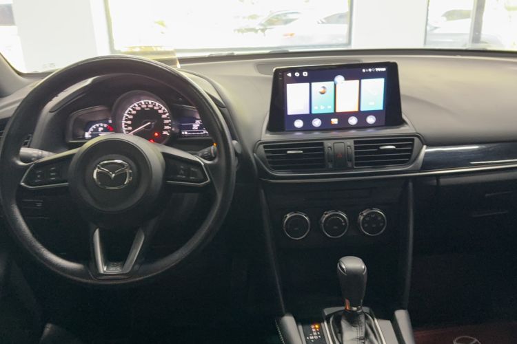 Used Mazda CX-4 2021 2.0L Automatic Two-Wheel Drive Blue Sky Dynamic Edition Interior 3
