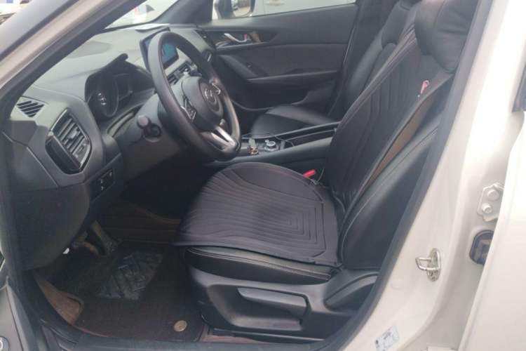 Used Mazda CX-4 2021 2.0L Automatic Two-Wheel Drive Blue Sky Dynamic Edition Interior 3