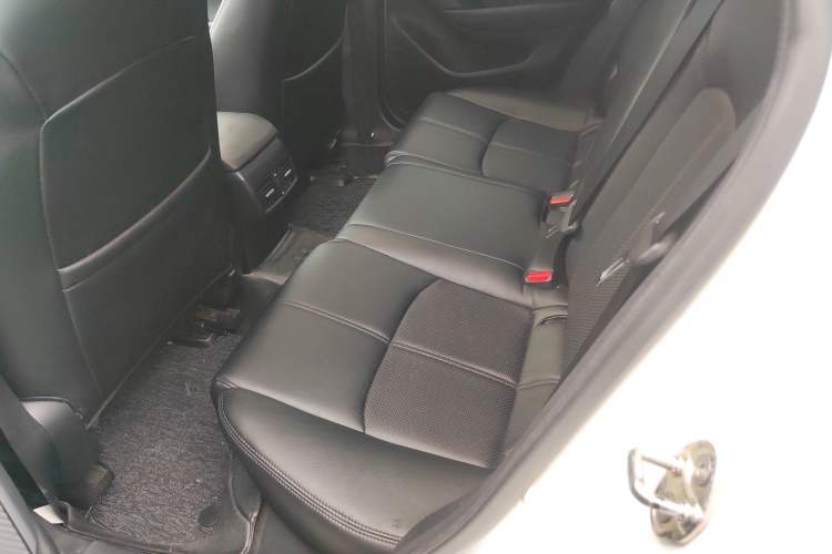 Used Mazda CX-4 2021 2.0L Automatic Two-Wheel Drive Blue Sky Dynamic Edition Interior 4