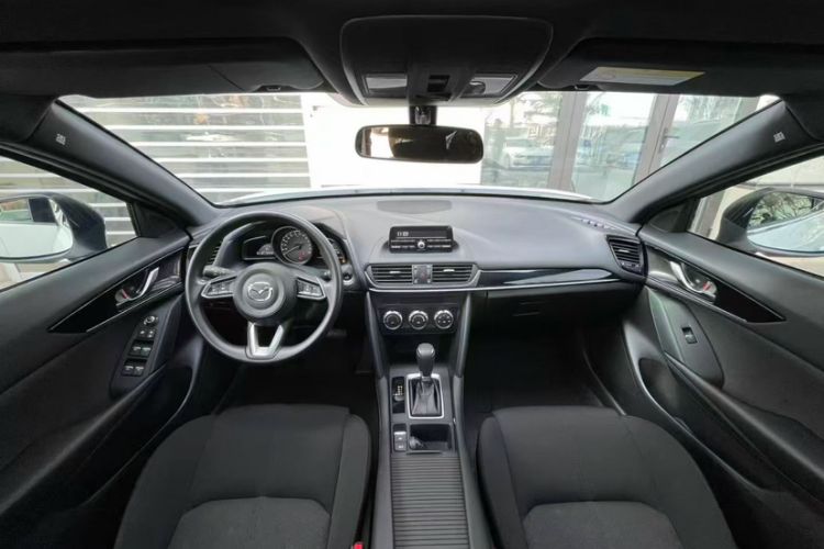Used Mazda CX-4 2021 2.0L Automatic Two-Wheel Drive Blue Sky Dynamic Edition Interior 4