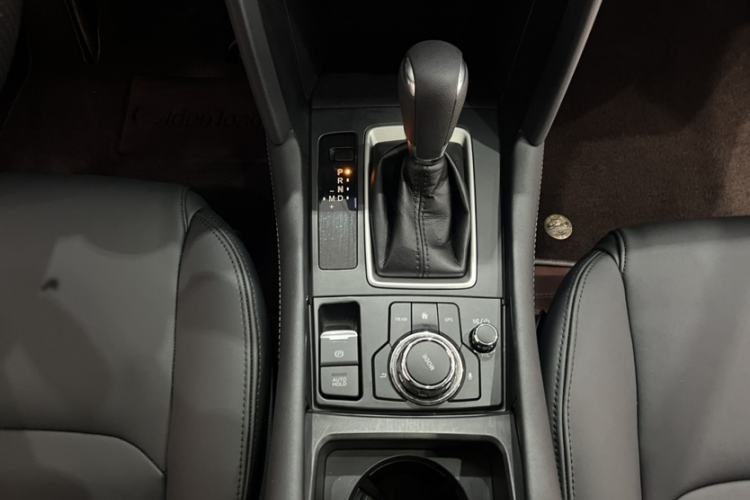 Used Mazda CX-4 2021 2.0L Automatic Two-Wheel Drive Blue Sky Dynamic Edition Interior 5
