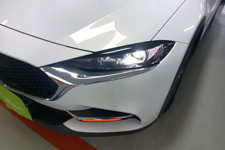 Used Mazda CX-4 2021 2.0L Automatic Two-Wheel Drive Blue Sky Dynamic Edition Left Front Headlight