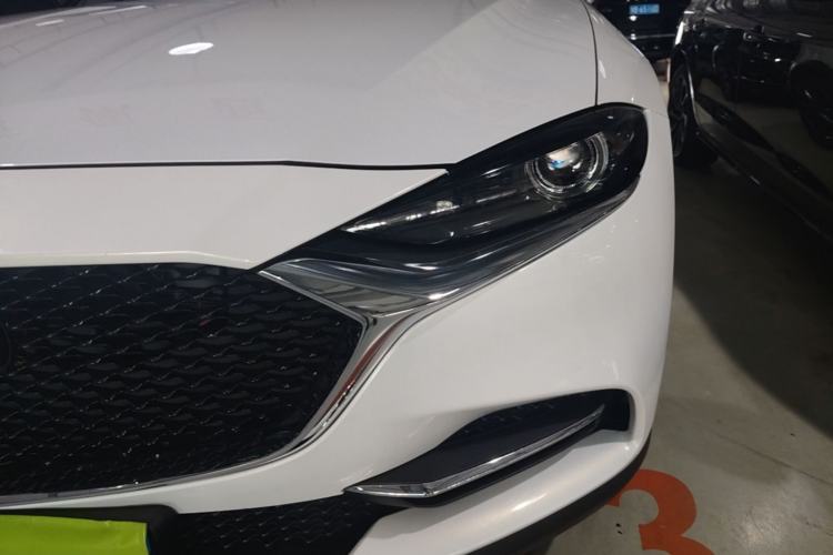 Used Mazda CX-4 2021 2.0L Automatic Two-Wheel Drive Blue Sky Dynamic Edition Left Front Headlight