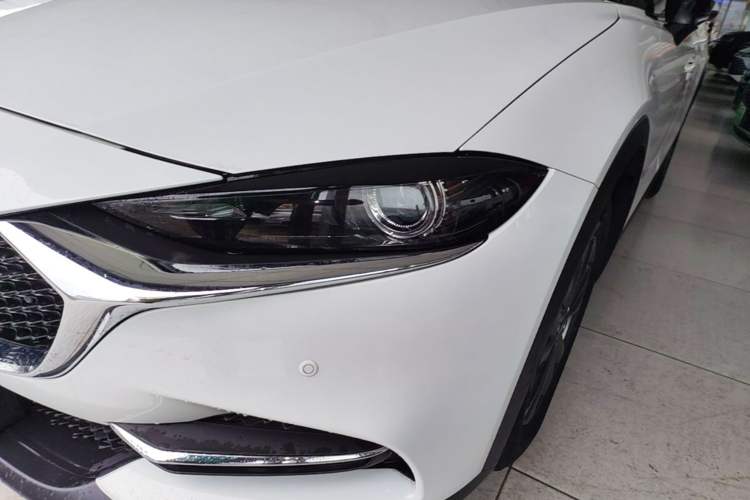Used Mazda CX-4 2021 2.0L Automatic Two-Wheel Drive Blue Sky Luxury Edition Left Front Headlight