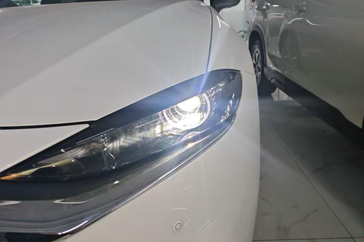 Used Mazda CX-4 2021 2.0L Automatic Two-Wheel Drive Blue Sky Exploration Edition Left Front Headlight
