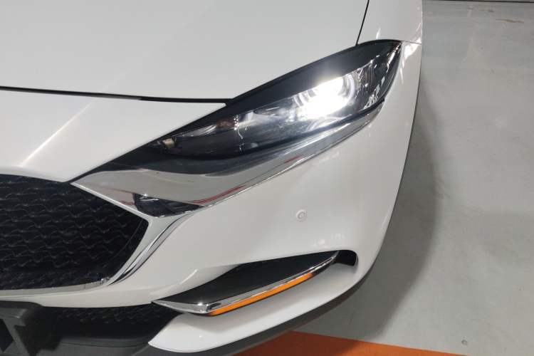 Used Mazda CX-4 2021 2.0L Automatic Two-Wheel Drive Blue Sky Luxury Edition Left Front Headlight