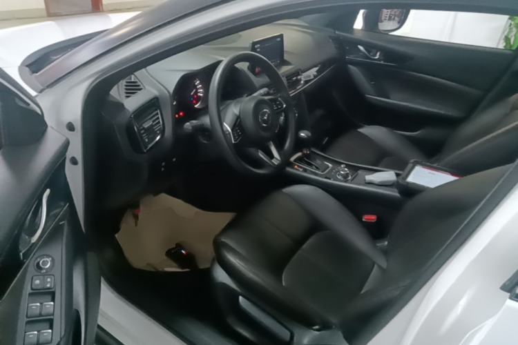 Used Mazda CX-4 2021 2.0L Automatic Two-Wheel Drive Blue Sky Dynamic Edition Left Front Seat