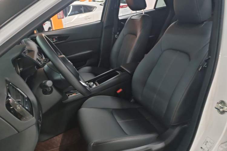 Used Mazda CX-4 2021 2.0L Automatic Two-Wheel Drive Blue Sky Exploration Edition Left Front Seat