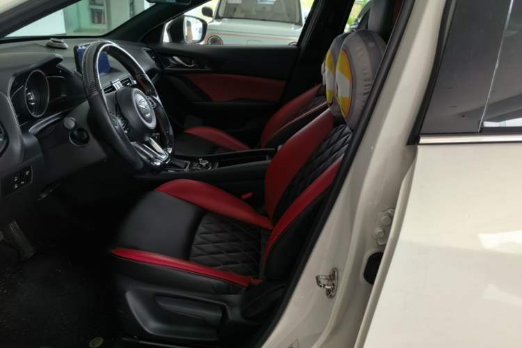 Used Mazda CX-4 2021 2.0L Automatic Two-Wheel Drive Blue Sky Exploration Edition Left Front Seat