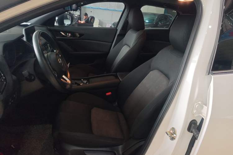 Used Mazda CX-4 2021 2.0L Automatic Two-Wheel Drive Blue Sky Exploration Edition Left Front Seat