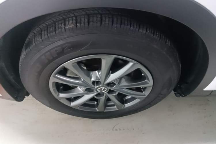 Used Mazda CX-4 2021 2.0L Automatic Two-Wheel Drive Blue Sky Dynamic Edition Left Front Wheel Hub