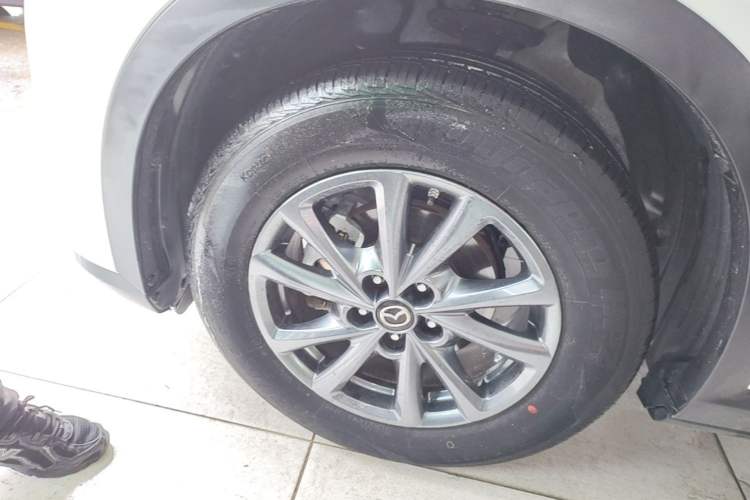 Used Mazda CX-4 2021 2.0L Automatic Two-Wheel Drive Blue Sky Luxury Edition Left Front Wheel Hub