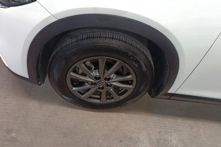Used Mazda CX-4 2021 2.0L Automatic Two-Wheel Drive Blue Sky Exploration Edition Left Front Wheel Hub