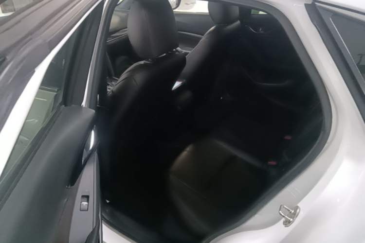 Used Mazda CX-4 2021 2.0L Automatic Two-Wheel Drive Blue Sky Dynamic Edition Left Rear Seat