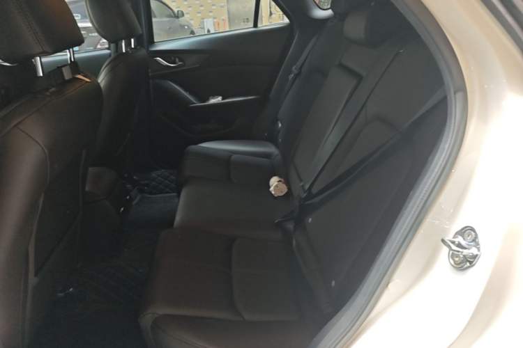 Used Mazda CX-4 2021 2.0L Automatic Two-Wheel Drive Blue Sky Luxury Edition Left Rear Seat