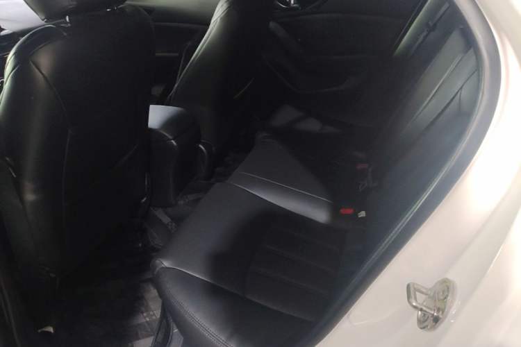 Used Mazda CX-4 2021 2.0L Automatic Two-Wheel Drive Blue Sky Dynamic Edition Left Rear Seat