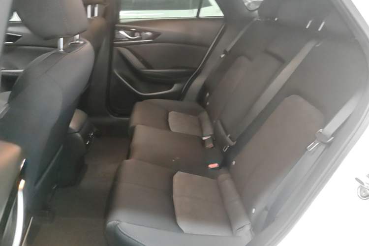 Used Mazda CX-4 2021 2.0L Automatic Two-Wheel Drive Blue Sky Exploration Edition Left Rear Seat