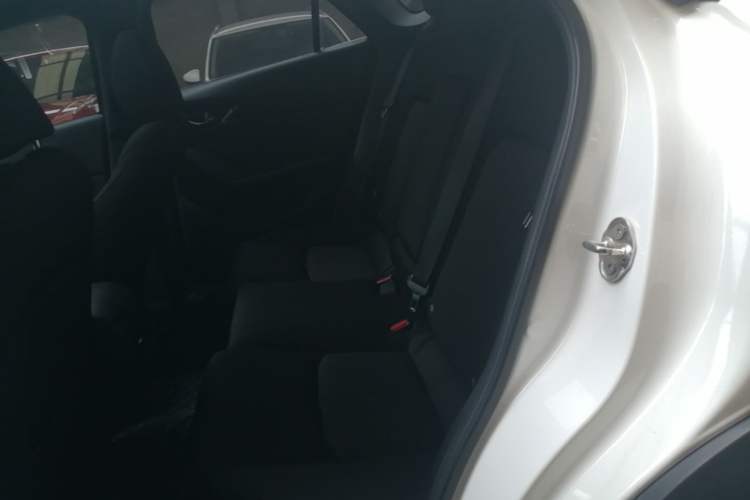 Used Mazda CX-4 2021 2.0L Automatic Two-Wheel Drive Blue Sky Exploration Edition Left Rear Seat
