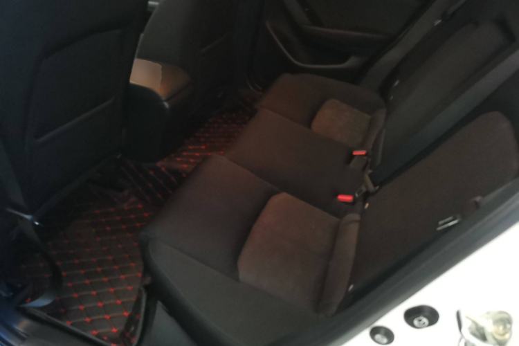 Used Mazda CX-4 2021 2.0L Automatic Two-Wheel Drive Blue Sky Dynamic Edition Left Rear Seat