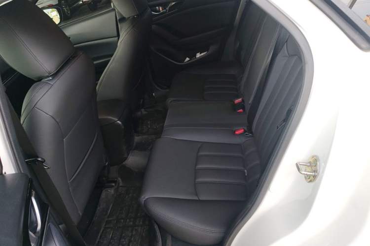 Used Mazda CX-4 2021 2.0L Automatic Two-Wheel Drive Blue Sky Dynamic Edition Left Rear Seat