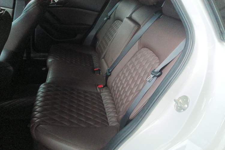 Used Mazda CX-4 2021 2.0L Automatic Two-Wheel Drive Blue Sky Dynamic Edition Left Rear Seat